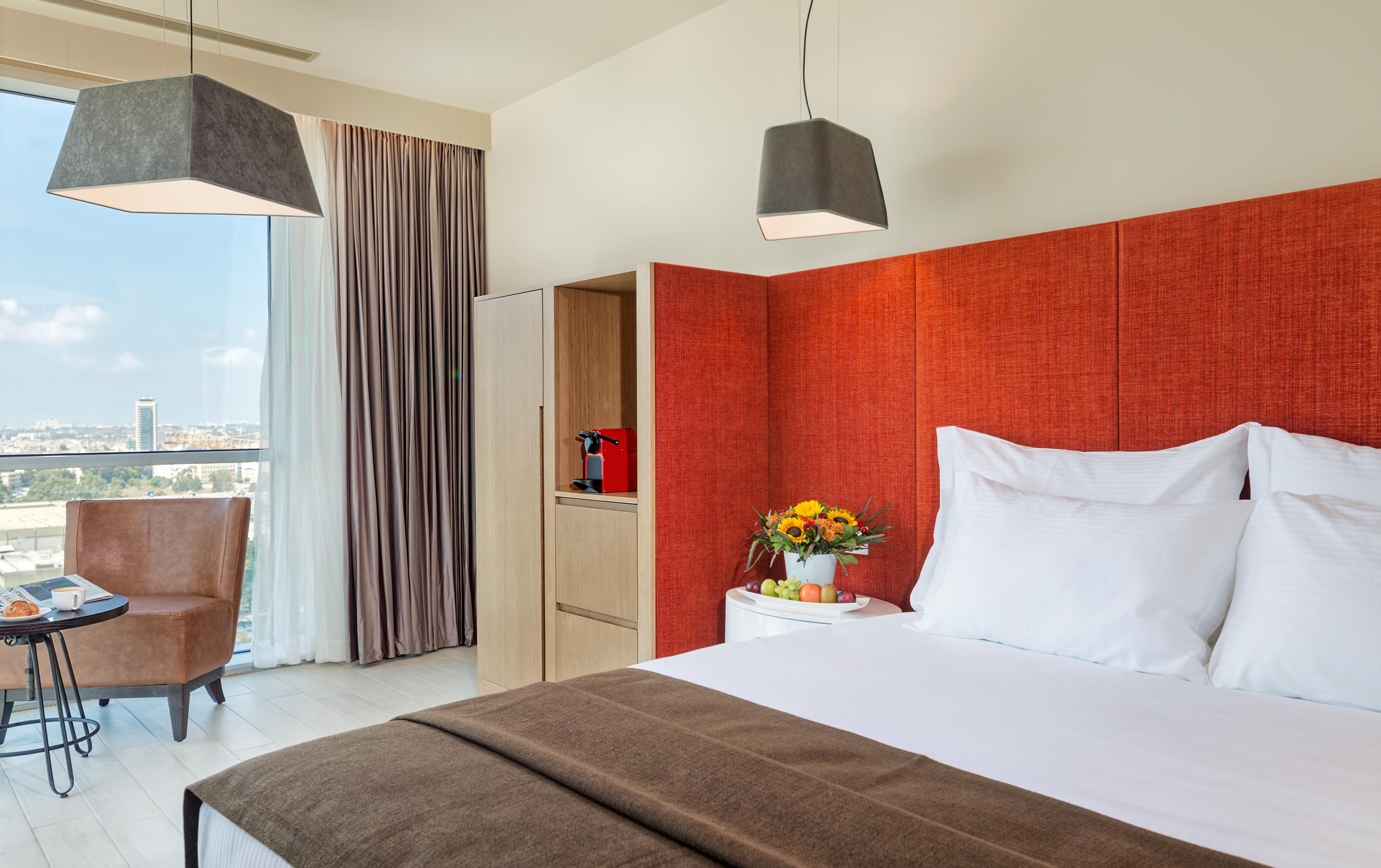 Prima Link Hotel Petach Tikva Bagian luar foto
