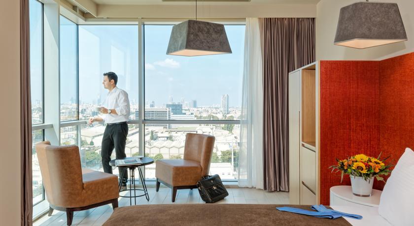 Prima Link Hotel Petach Tikva Bagian luar foto