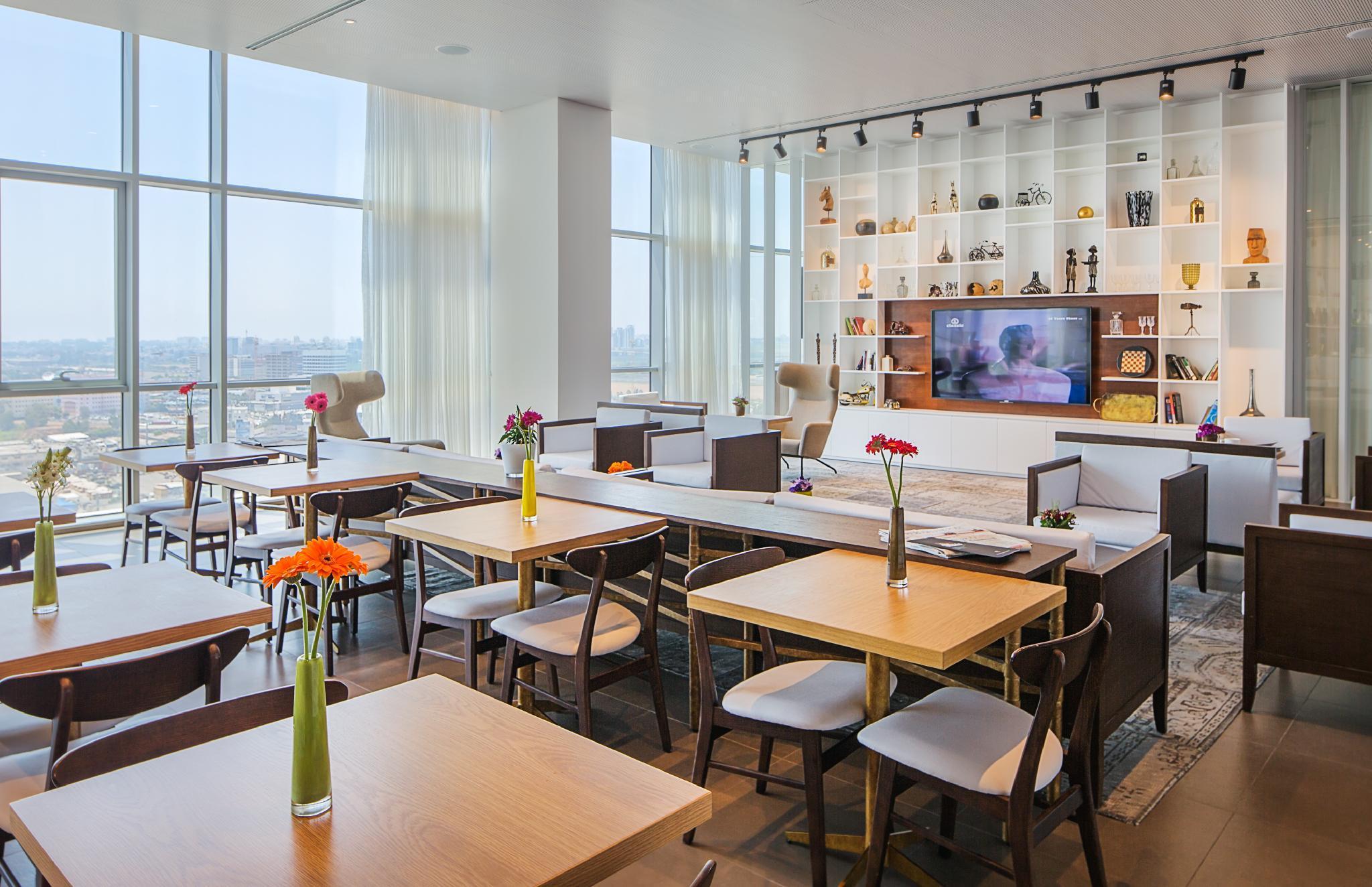 Prima Link Hotel Petach Tikva Bagian luar foto