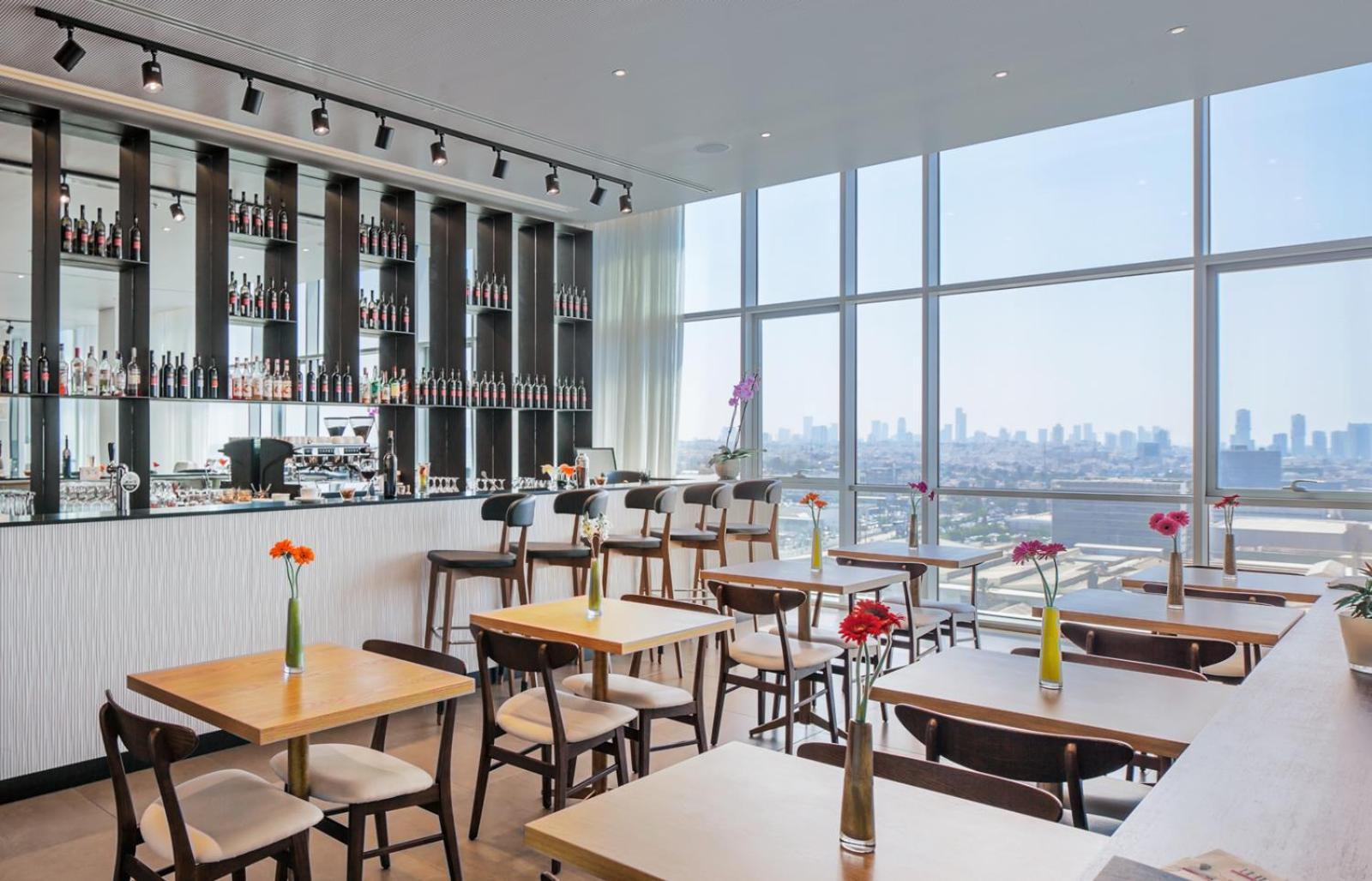 Prima Link Hotel Petach Tikva Bagian luar foto