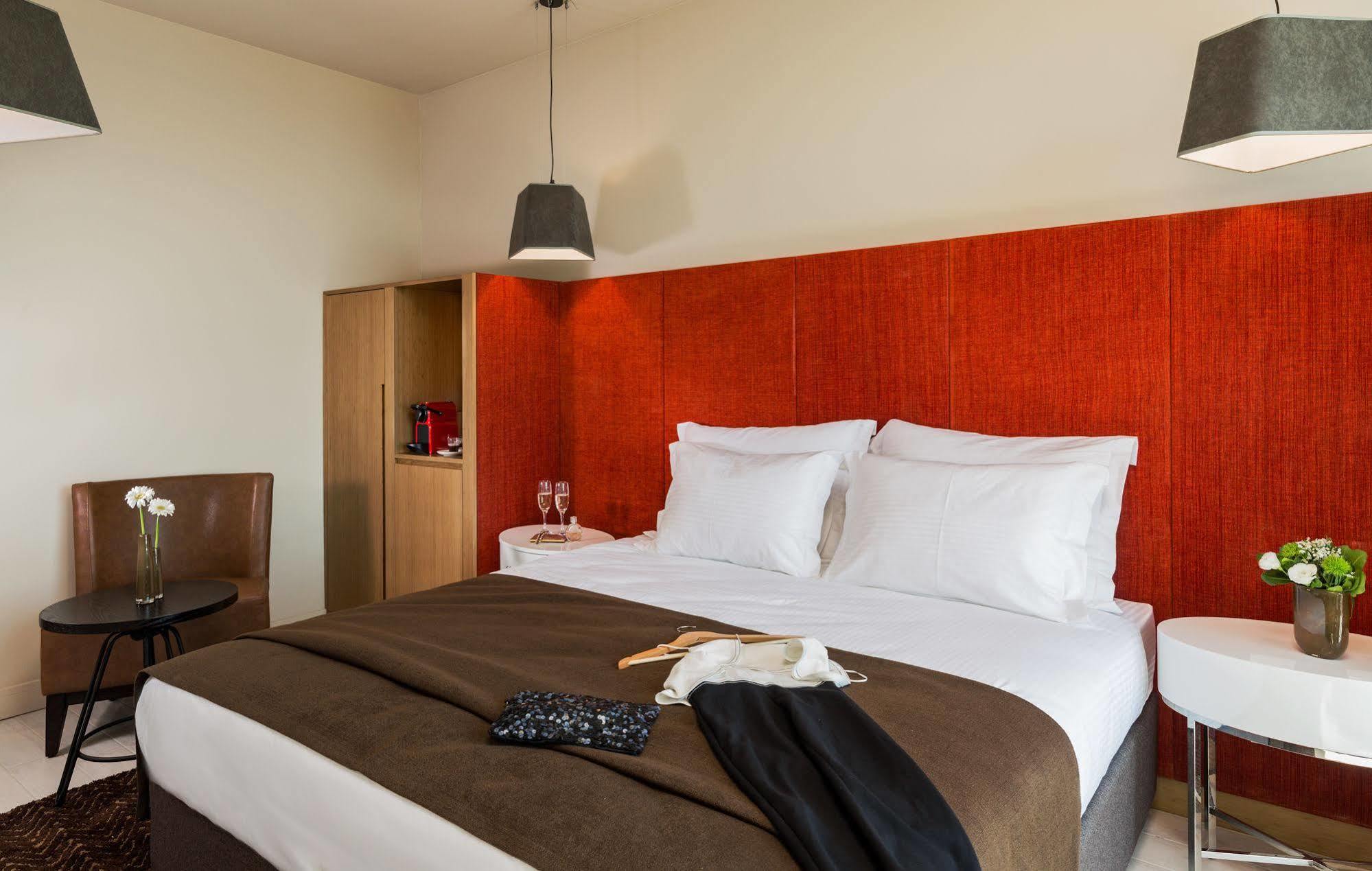 Prima Link Hotel Petach Tikva Bagian luar foto